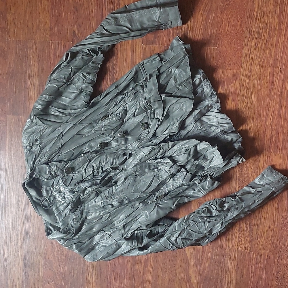 Dollhouse‎ jacket